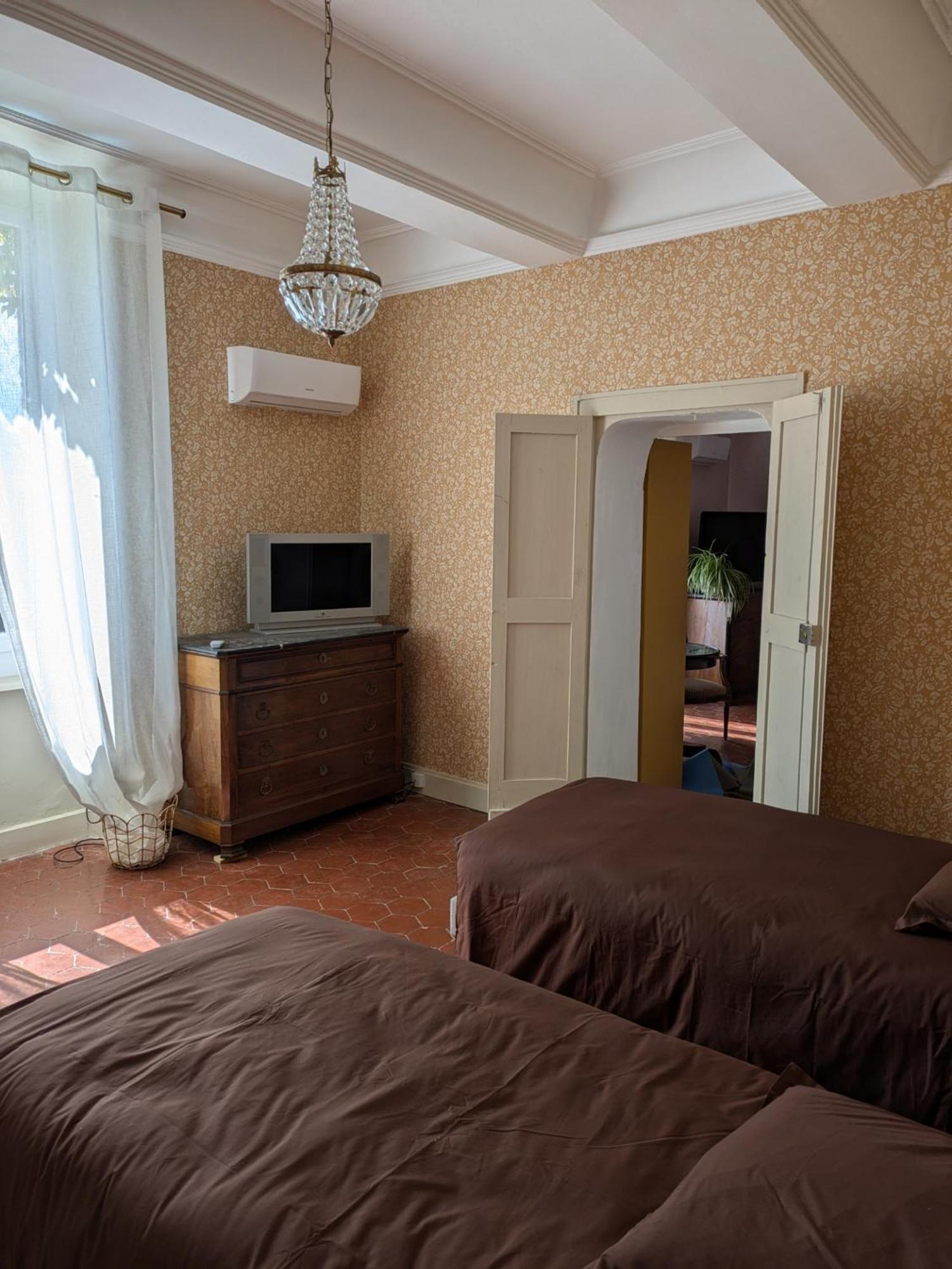 Le Domaine Du Soulier -Gite Et Chambres D'Hotes - La Maison Du Gardien Tornac Dış mekan fotoğraf